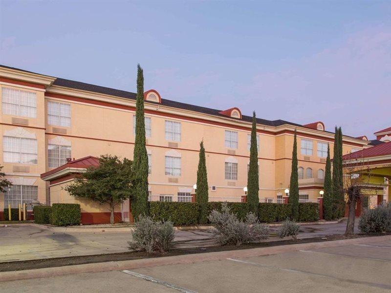 Comfort Suites Fort Worth North Fossil Creek Exteriör bild