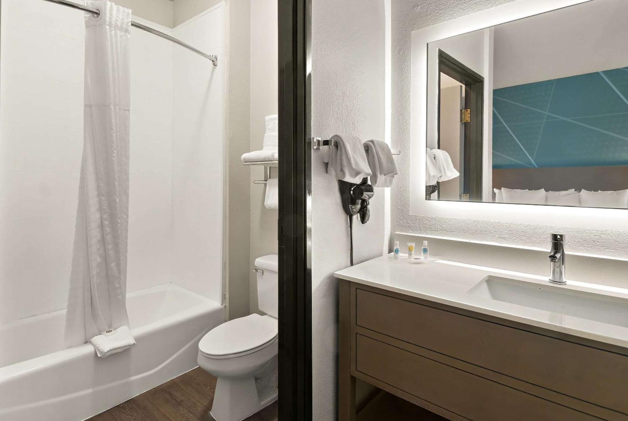 Comfort Suites Fort Worth North Fossil Creek Exteriör bild